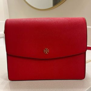Tory Burch Emerson Envelope Adjustable Shoulder Bag, Brilliant Red